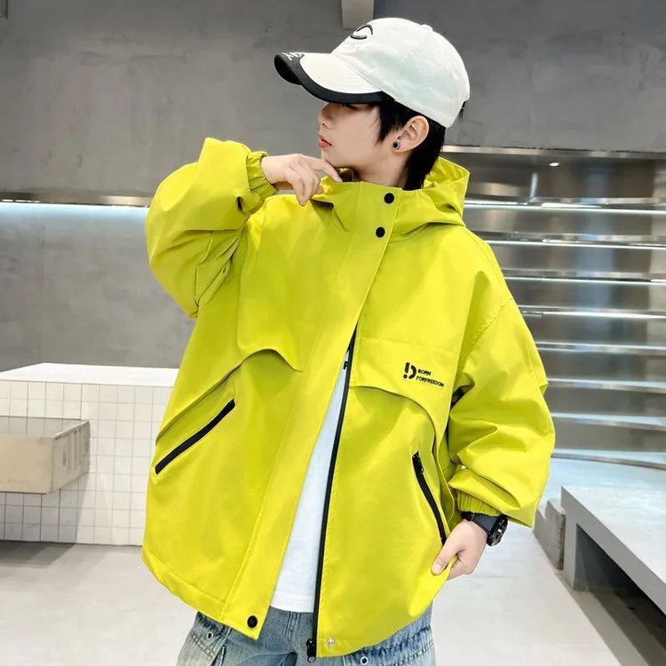 男童2025新款外套春装冲锋衣中大童儿童户外春季连帽风衣春秋款潮