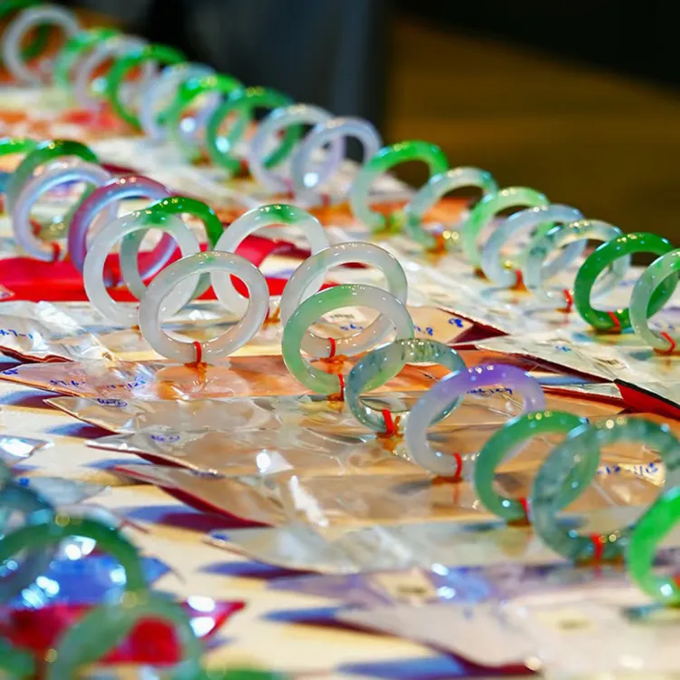 【联系客服约送货】高端翡翠全国供应链，天然缅甸A货翡翠假一赔十