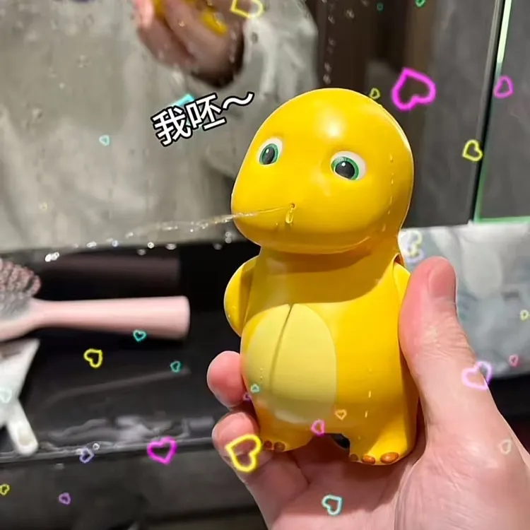 网红爆款奶龙小水枪儿童玩具按压式喷水枪男孩打水仗游泳宝宝洗澡