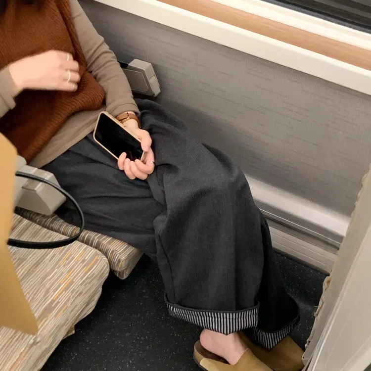 慵懒感灰色阔腿裤女秋冬胖mm宽松显瘦人字纹休闲裤卷边直筒毛呢裤