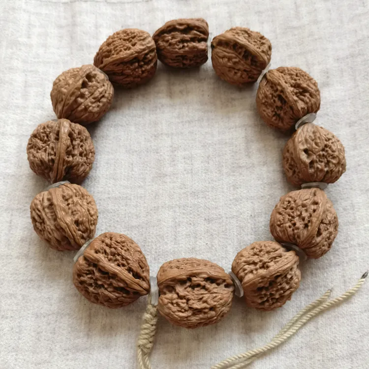 南疆石手串2502精选小籽串制12个籽一串边尺约28-29左右一串30-31