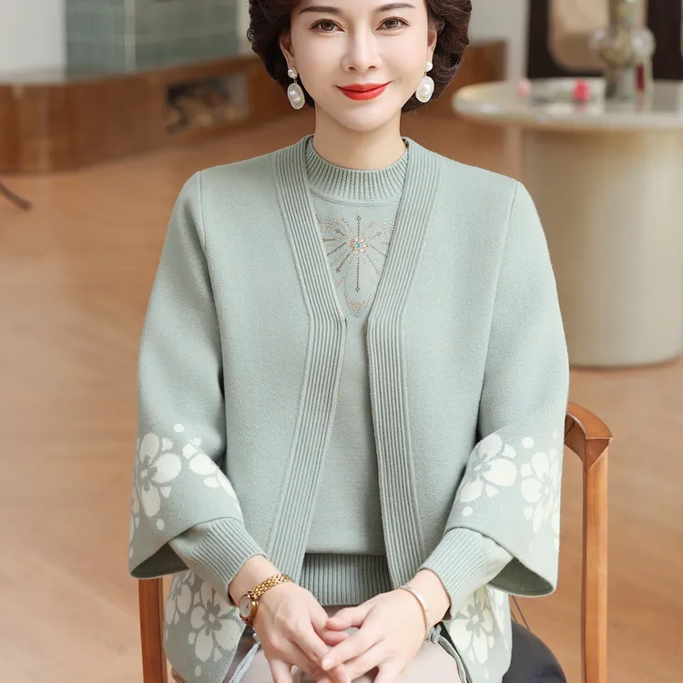 2025新款妈妈秋装针织两件套上衣洋气中老年女装毛衣外套高贵套装
