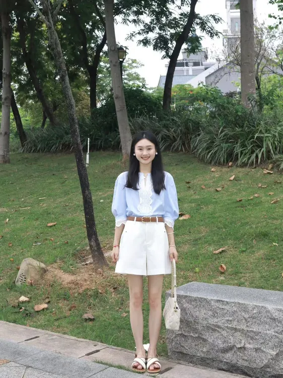 2025夏季新款法式百搭蓝色撞色蕾丝花边衬衣高腰显瘦半身裙套装