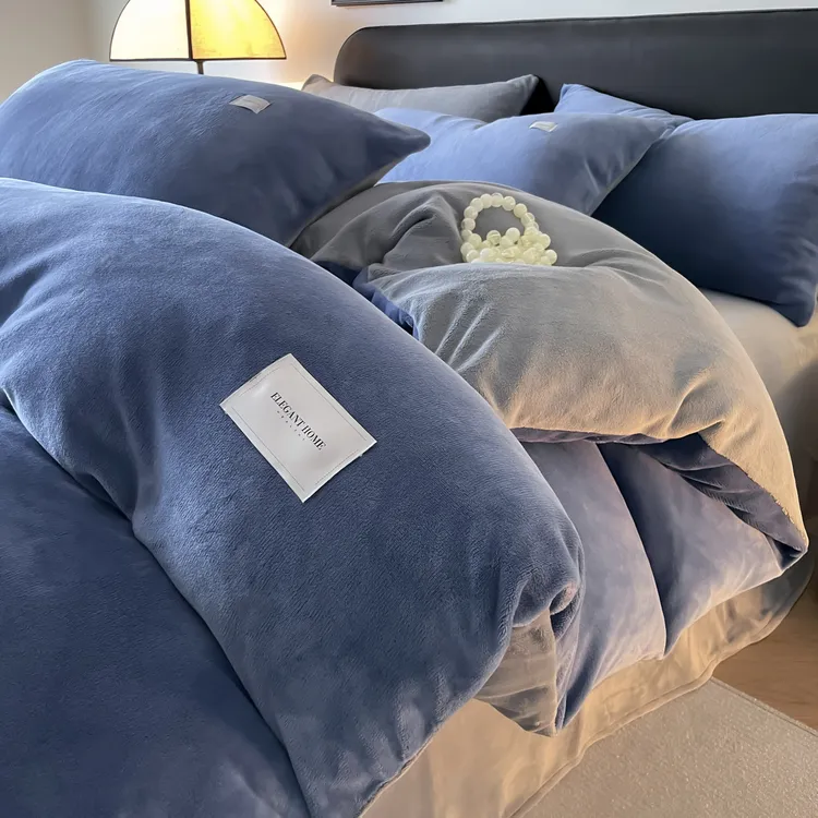 不老的爷爷2025新款高克重保暖舒适纯色牛奶绒四件套床上用品QDM