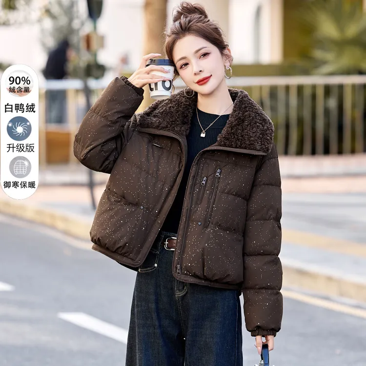 羊羔毛大翻领羽绒服女冬2025新款小个子洋气保暖白鸭绒爆款短外套