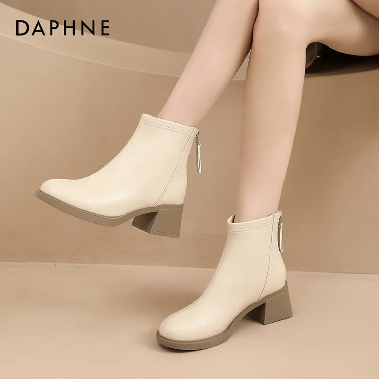 Daphne/达芙妮爆款英伦风女靴粗跟真皮小短靴2025冬季气质瘦瘦靴 