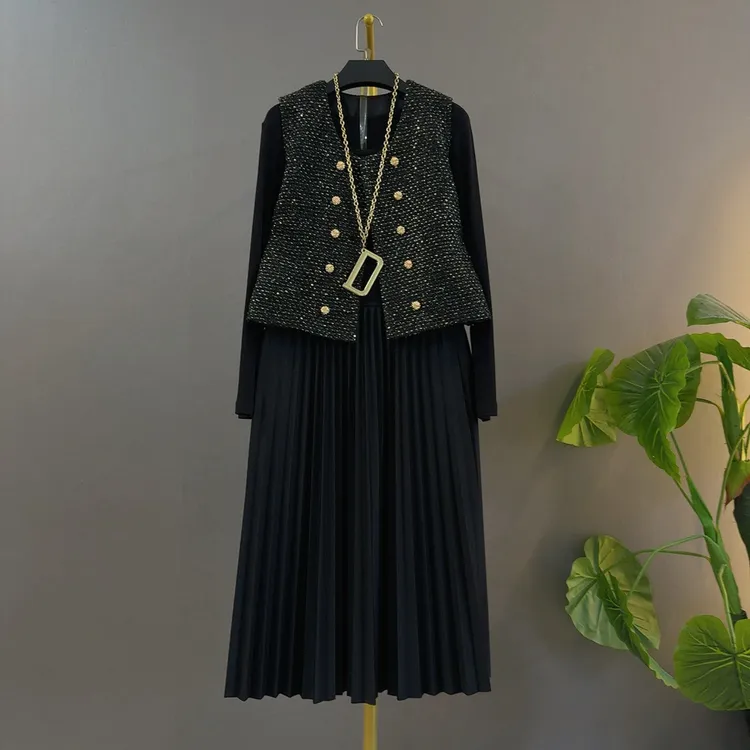 早秋新款小香风马甲设计感百褶拼接长袖连衣裙时尚遮肉大码俩件套