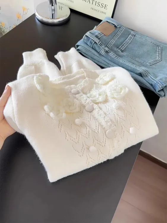 韩系温柔立体钩花系带抽绳毛衣开衫女秋季新款设计感小众显瘦上衣