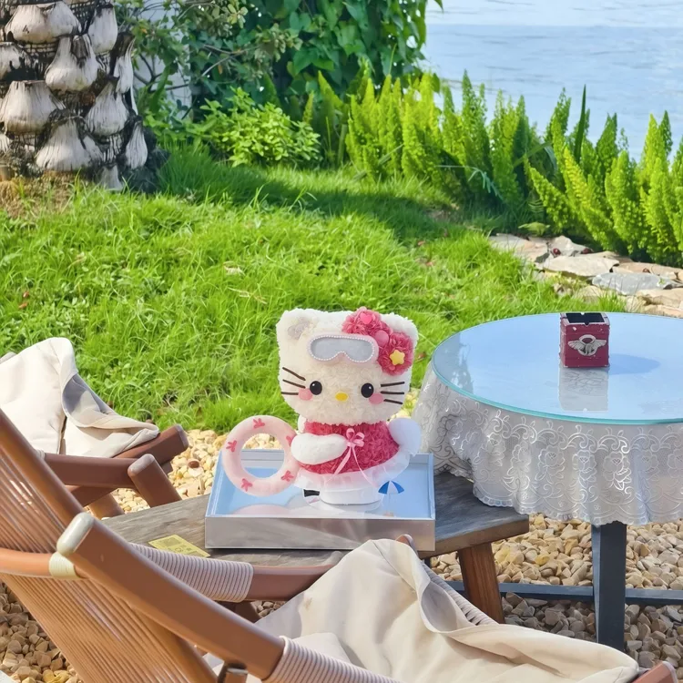 BLUEBELLS ROSE【新品】 夏日游泳圈hellokitty永生花可爱猫摆件