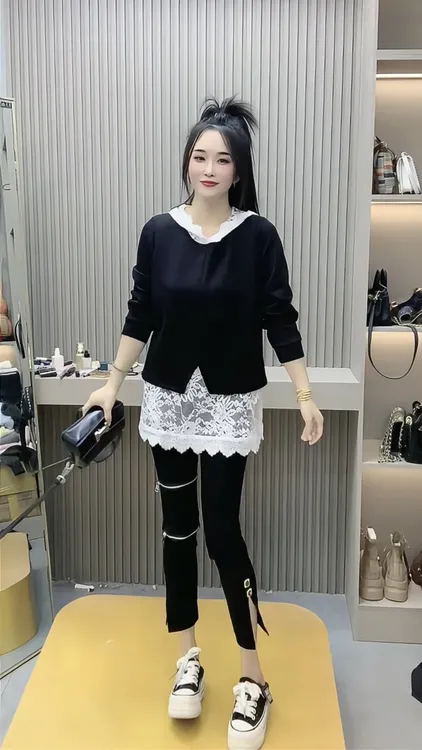 欧货时尚假两件蕾丝拼接连帽T恤胖MM秋季宽松上衣新款大码女装潮