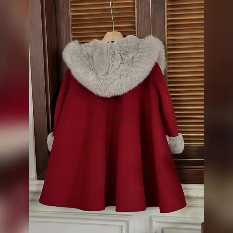2025新年战袍加绒红色斗篷秋冬新款洋气儿童公主时尚毛呢冬季连帽