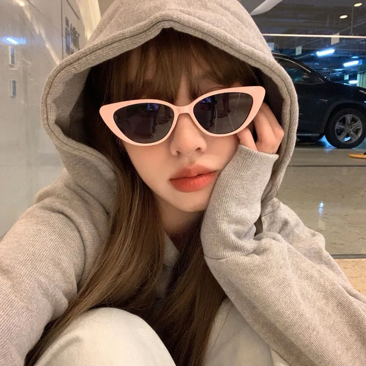 粉色猫眼墨镜女ins高级感新款太阳镜男潮流防晒复古时尚百搭眼镜