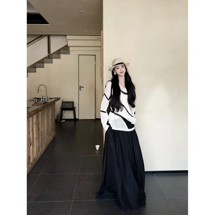 有洧Youwei 【漫步云端】宽松t恤女夏天巨好看斜肩上衣套装25SS0500