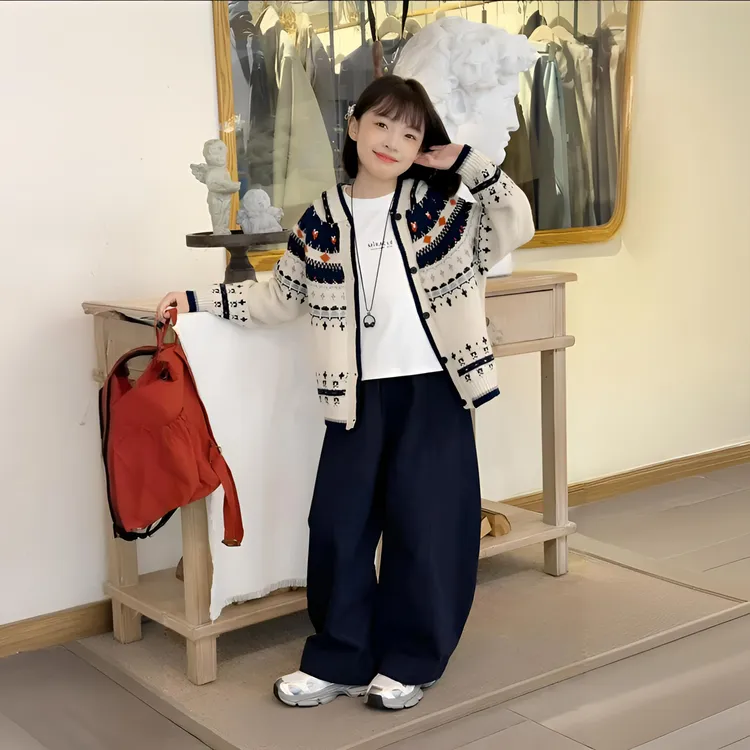 2025新款秋款女童厚款费尔德毛衣外套套装女童开衫弯刀裤套装