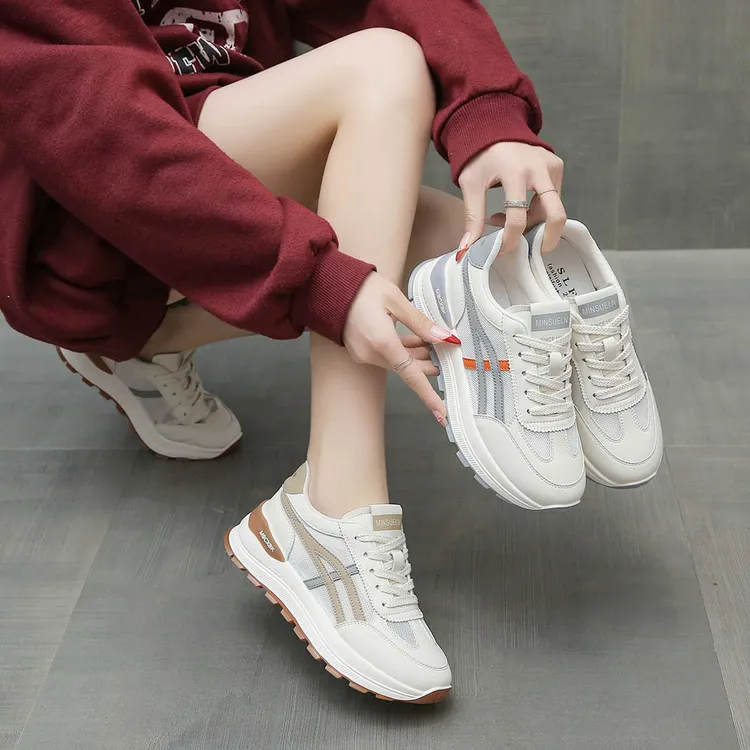 2025年夏季新款透气运动鞋女鞋韩版百搭网面小白鞋软底软面休闲鞋