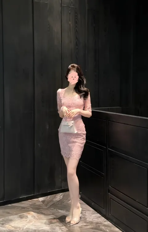 法式优雅性感修身气质名媛中裙收腰包臀蕾丝连衣裙