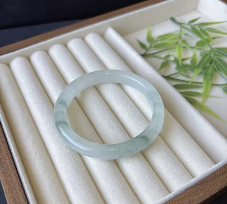 天山翠天然玉石手镯