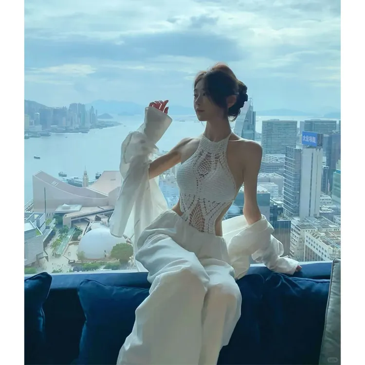 2025夏季新款ins气质薄款防晒白衬衫女镂空挂脖连体背心高腰长裤