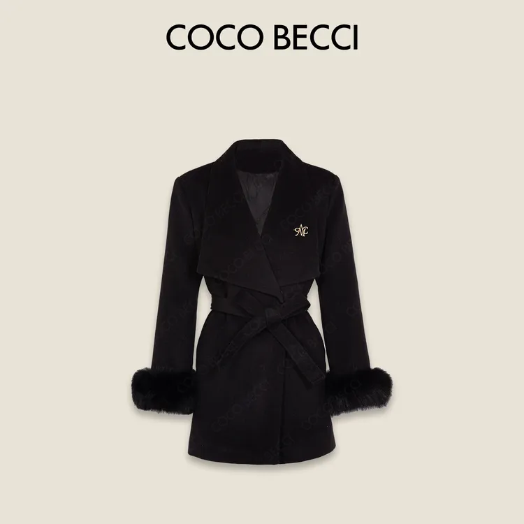 COCO BECCI【冬日乐章】90鸭绒狐狸毛赫本风千金呢大衣CFLJD200283