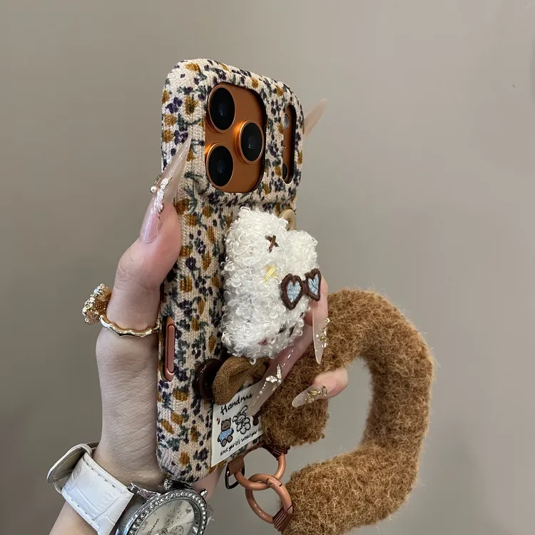 可爱碎花毛绒墨镜小狗适用iPhone17pro手机壳16pm卡通15创意14pro