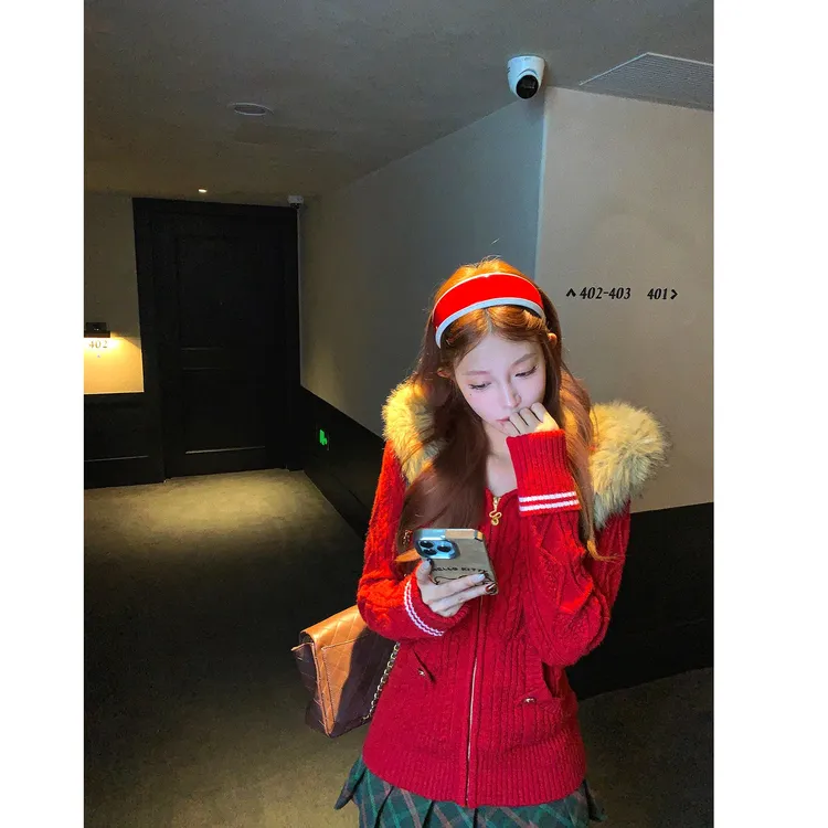 北海初雪 慵懒毛领连帽拉链秋冬新款毛衣女秋季针织开衫外套