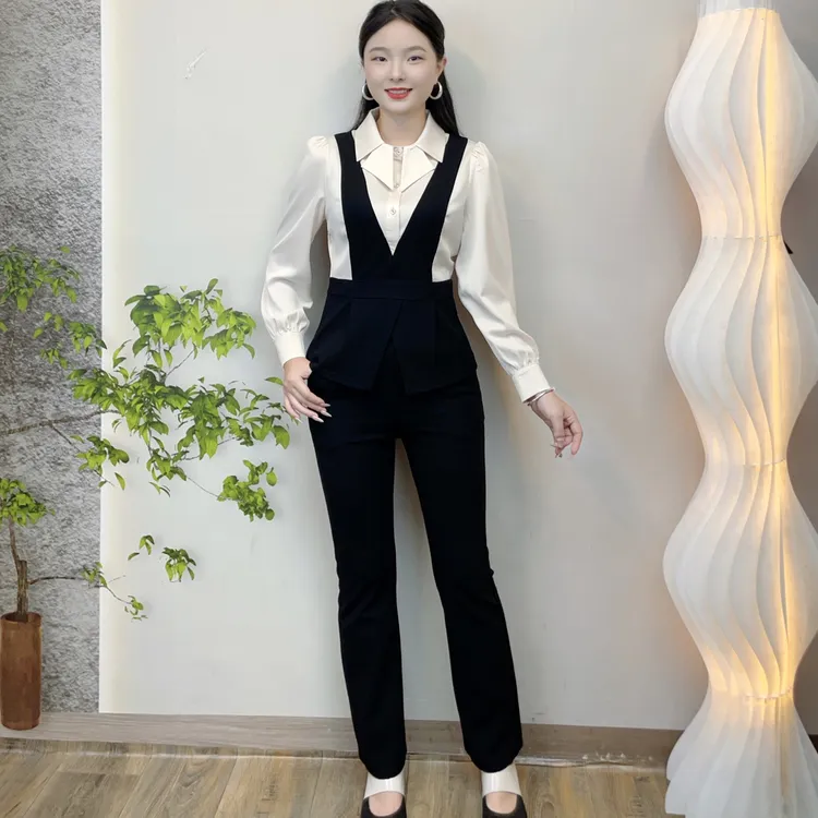 2025秋季新款修身显瘦减龄洋气设计感高级套装女