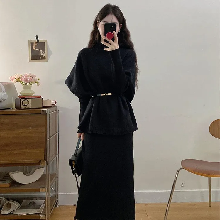 大码女秋冬法式赫本风黑色针织连衣裙胖mm高级感名媛小香风套装裙