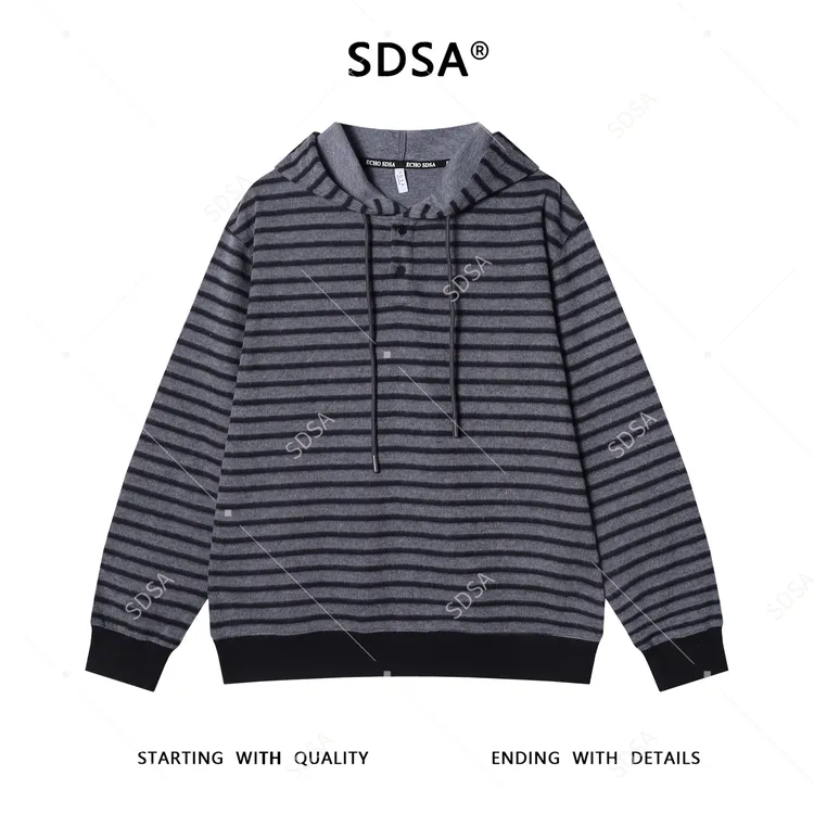 SDSA男士秋冬新款痞帅男装撞色条纹半纽扣连帽针织卫衣时尚高级感