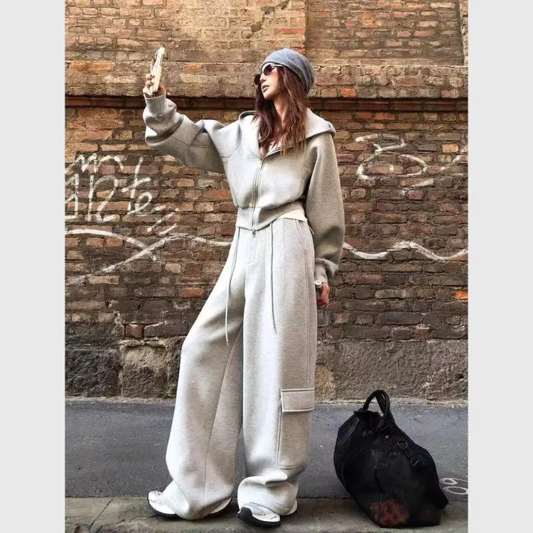 秋冬巨厚巨好看的显瘦减龄慵懒风运动休闲连帽卫衣阔腿裤两件套
