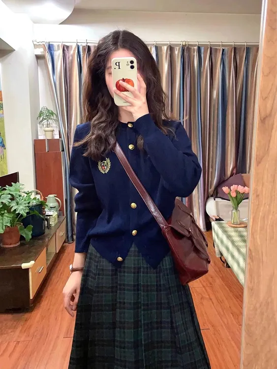 秋冬设计感小个子穿搭一整套学院风中长款格子百褶半身裙