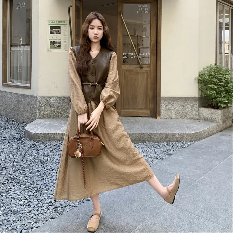 气质女神范高级感套装裙女早秋季穿搭一整套复古马甲连衣裙两件套