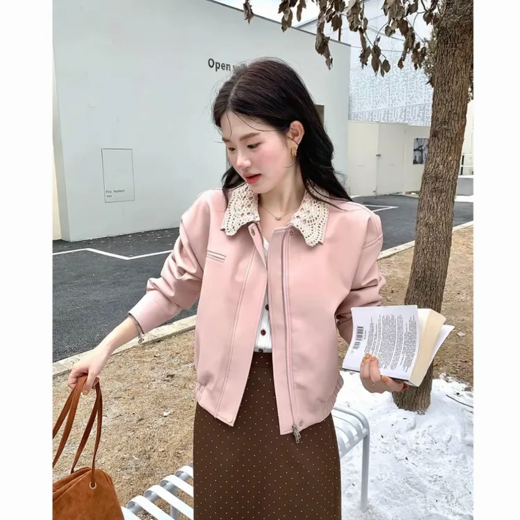 火火火【桃雾心笺】韩版粉色气质领口拼接皮衣外套P37802HH53