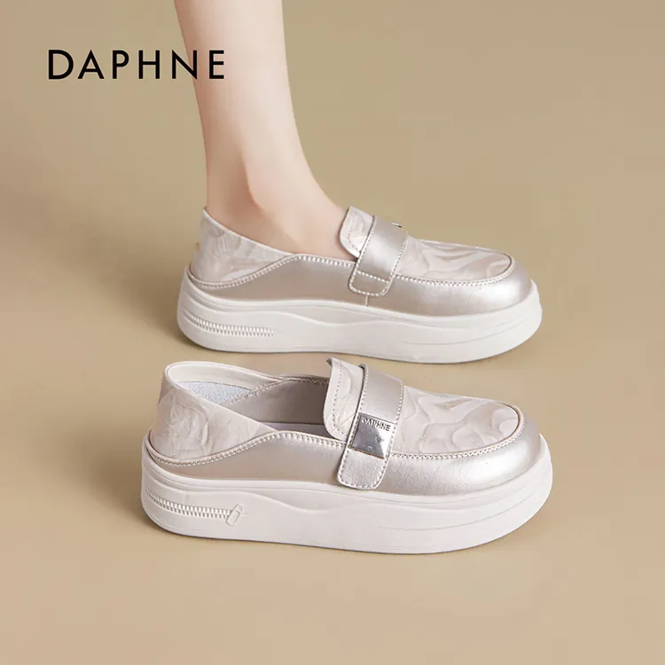 Daphne/达芙妮2025新款女鞋休闲百搭秋季外穿厚底鞋子时尚小白鞋