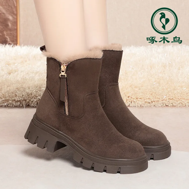 啄木鸟2025冬季新款女短靴加绒保暖厚底防滑马丁靴时尚百搭女棉靴