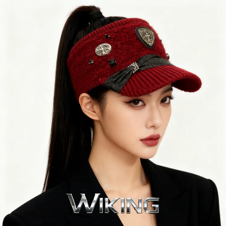 王大嘴原创 “黑红银标”秋冬时尚针织毛绒手工空顶鸭舌帽M145