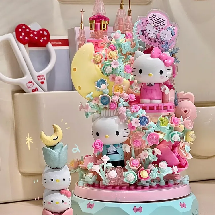 月光社三丽鸥正版hellokitty拼装积木音乐盒摆件女生情侣全新礼物