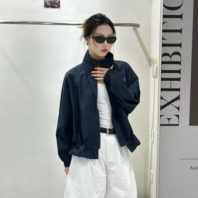 新款时尚减龄宽松立领蕾丝内衬拉链抽绳开衫外套