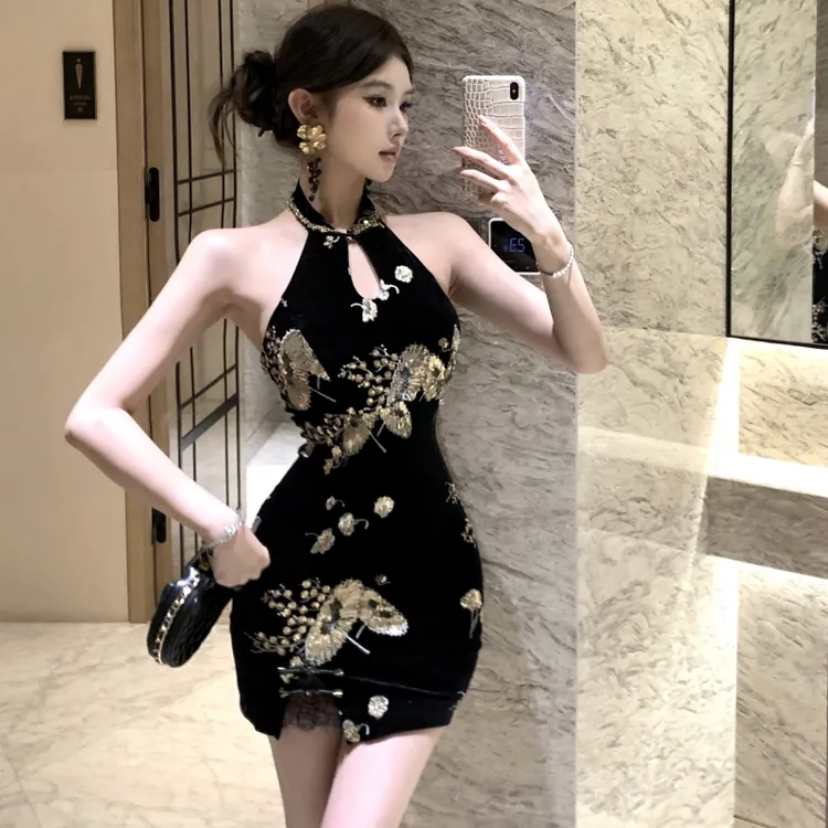 高端轻奢丝绒亮片绣花改良旗袍新中式轻熟收腰气质显瘦包臀连衣裙