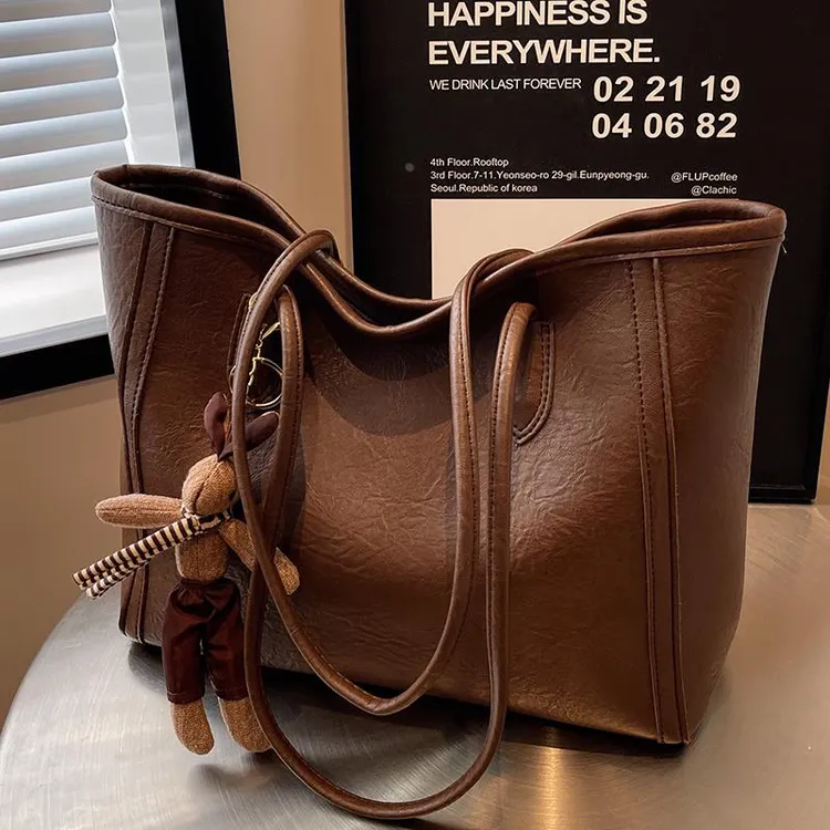 德国大容量包包女秋冬百搭2025新款时尚单肩包休闲复古上课通勤托