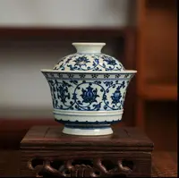 占春生窑仿明缠枝莲马蹄盖碗