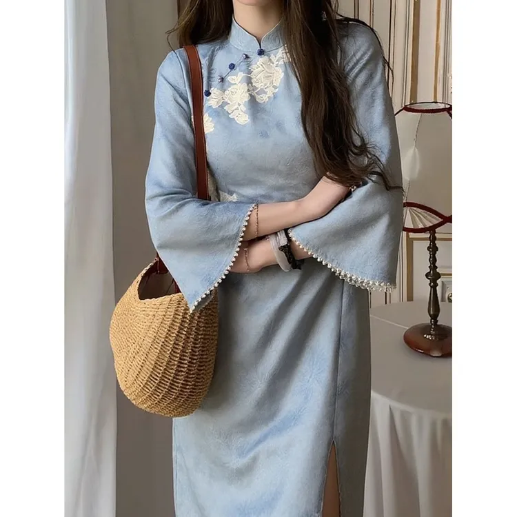 画报夫人早秋女装新中式国风高级感蕾丝改良旗袍年轻款减龄蓝色名