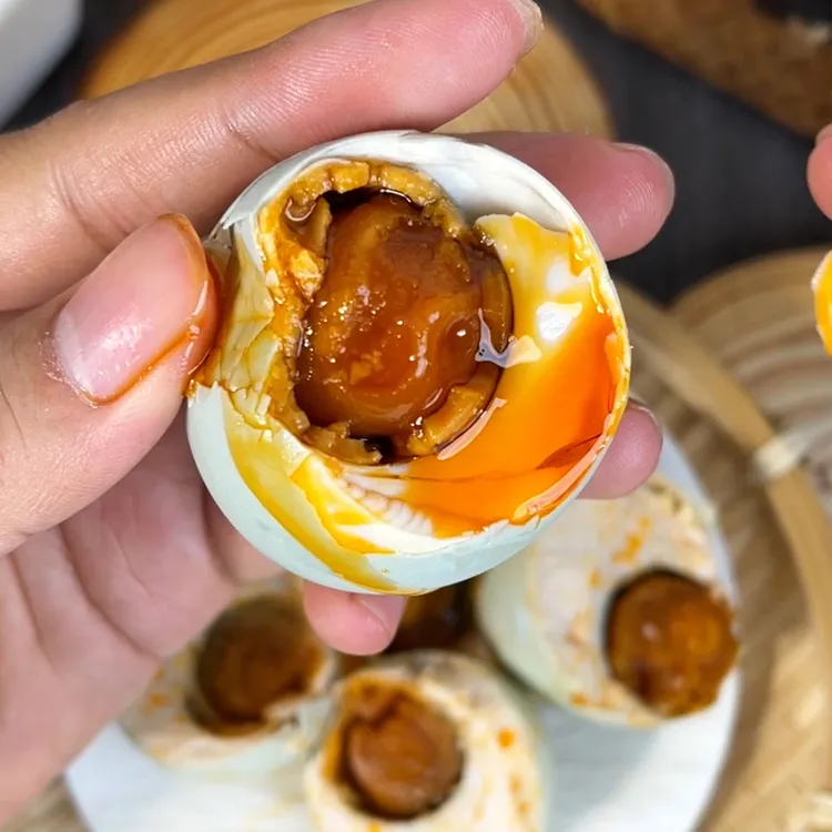 【特大号】开袋即食正宗流油咸鸭蛋传统古法腌制烤熟海鸭蛋80G/枚装