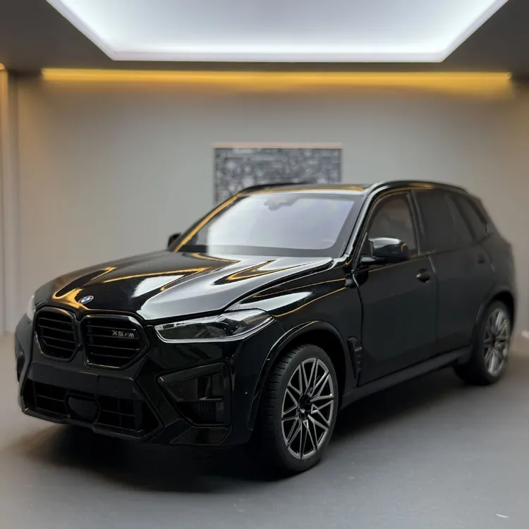 黑武士宝马X5M 合金汽车模型1:18前轮转向四轮减震男孩玩具越野车