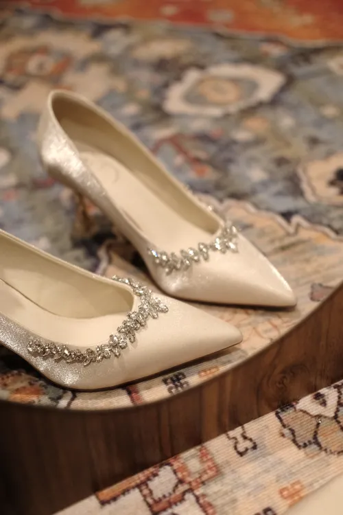 新款链条婚鞋婚纱两穿新娘不累高跟鞋女春秋单鞋伴娘婚鞋高跟鞋