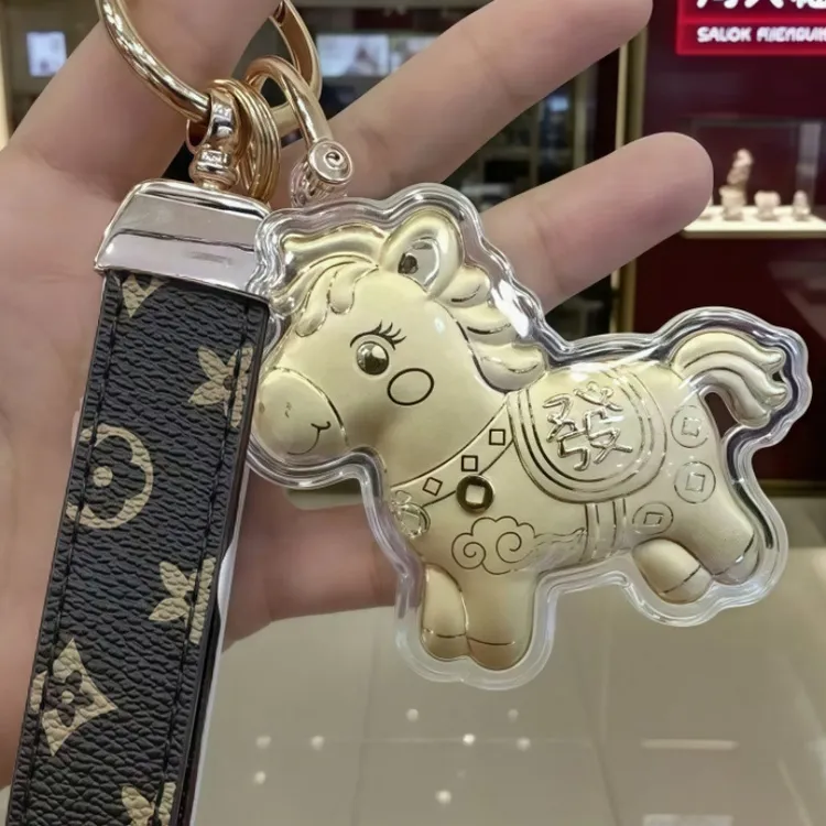 马上发钥匙扣链爆款2025新款小饰品包包汽车挂件可爱礼物黄金小马