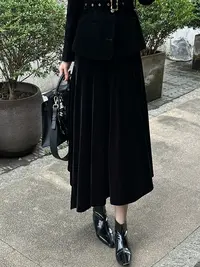 D213216M黑色半身裙高腰慵懒风女装优雅半裙厚款中长裙