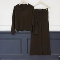 2509117【壁虎姐】GECKO新款 深咖色V领宽松毛衣 松紧腰直筒裤套装