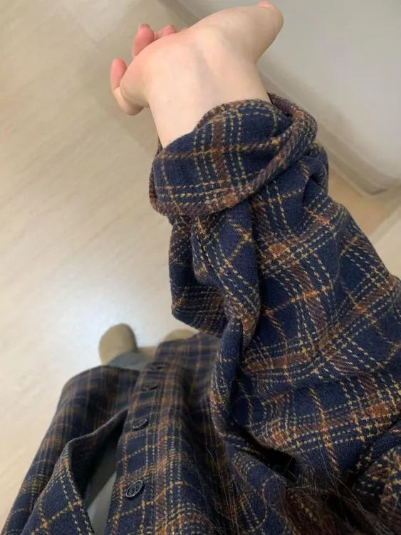 2025超火磨毛棉格子衬衫女上衣宽松复古外套厚款春秋内搭外穿衬衣