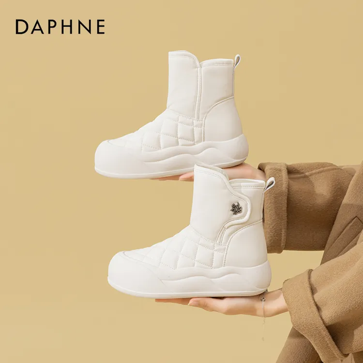 达芙妮平底高帮鞋女冬季哈尔滨软底旅游鞋加绒加厚雪地靴大棉鞋子