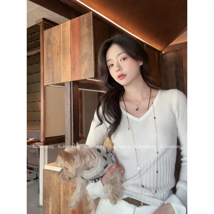 部分现货 林子秋【曲线完美】喇叭针织袖打底衫